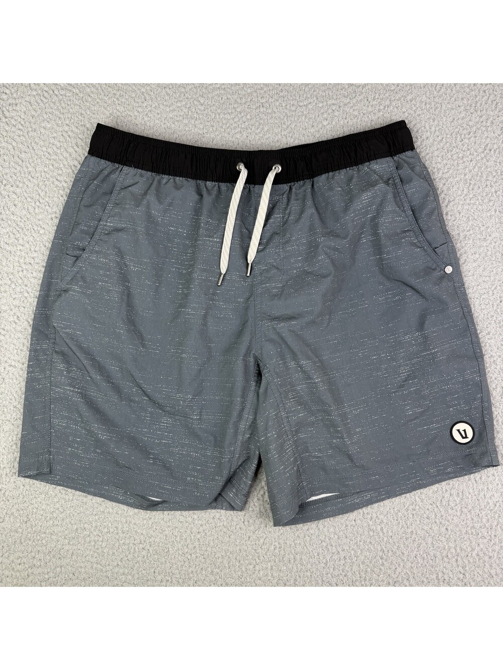 Vuori Shorts Mens XL 34 x 7.5 Gray Kore Lined Stretch Gym Training Performance